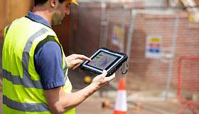 Panasonic Toughbook bringt die Digitalisierung auf die Baustelle