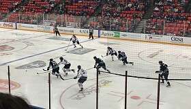 Bauaufträge für Handwerker und Hersteller für Sportstäten