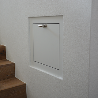 Unsichtbarer Waescheabwurf fuer Ein und Mehrfamilienhaeuser