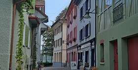 Die Erde bebt. Erdbeben, ob leicht oder heftig, sind eine ständige Gefahr für Gebäude und ihre Bewohner.