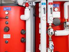 Boiler nah Innen Keller Hoval